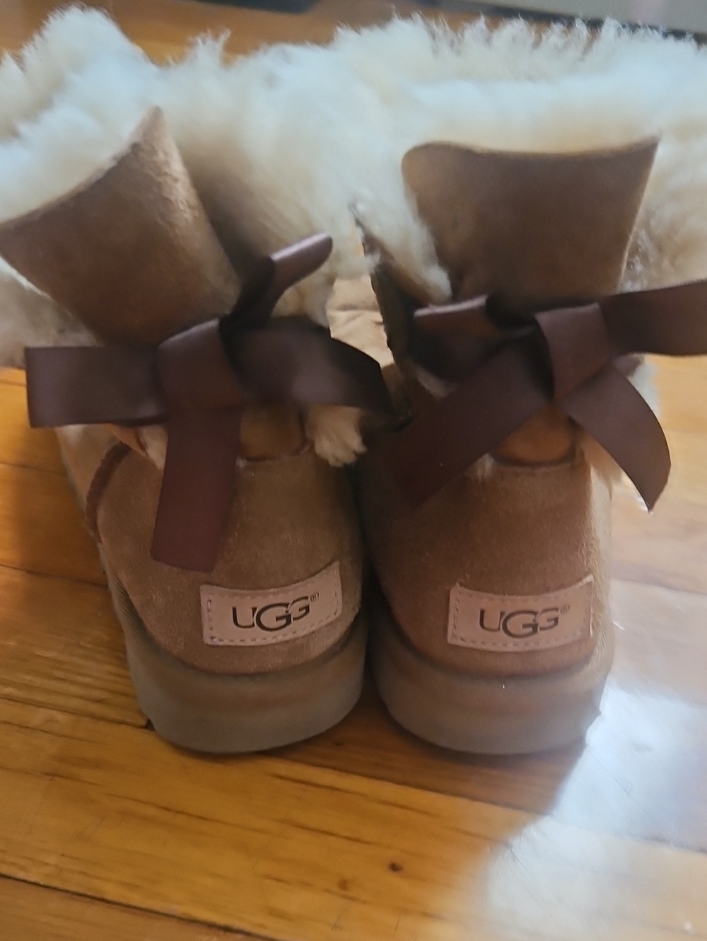 UGG Mini Bailey Bow Chestnut Suede